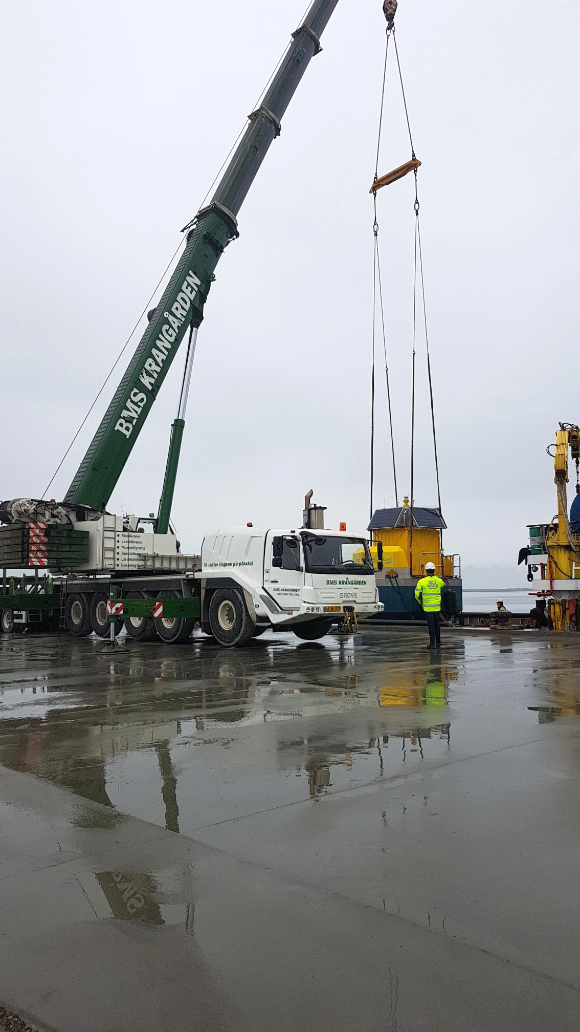 Floating Lidar Buoy 20200518 131724 2904