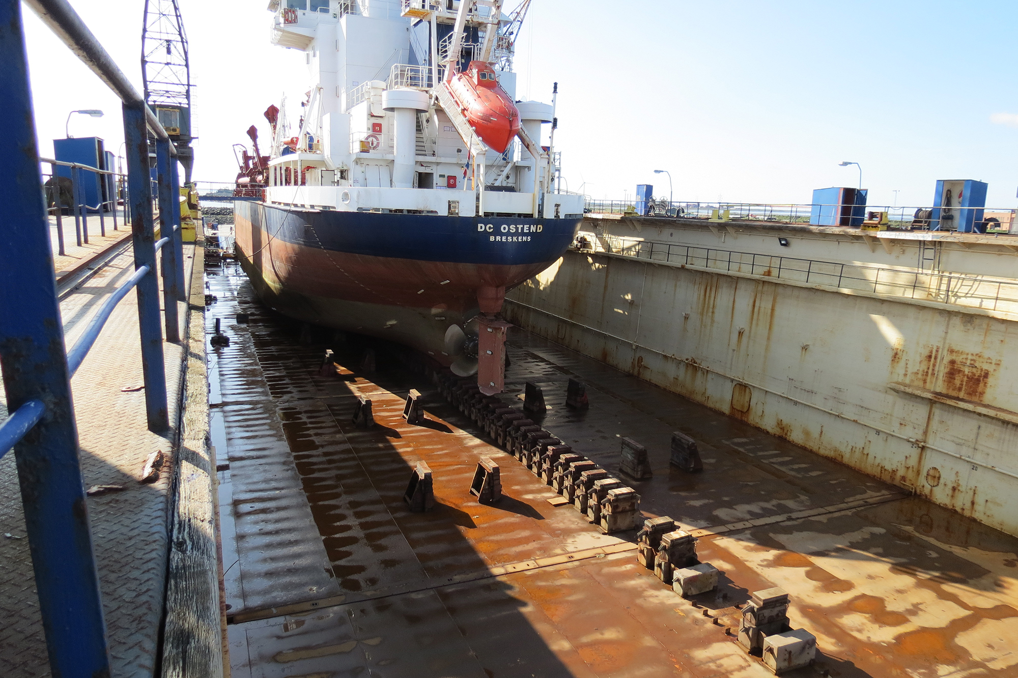 Floating Dock 6103 Web