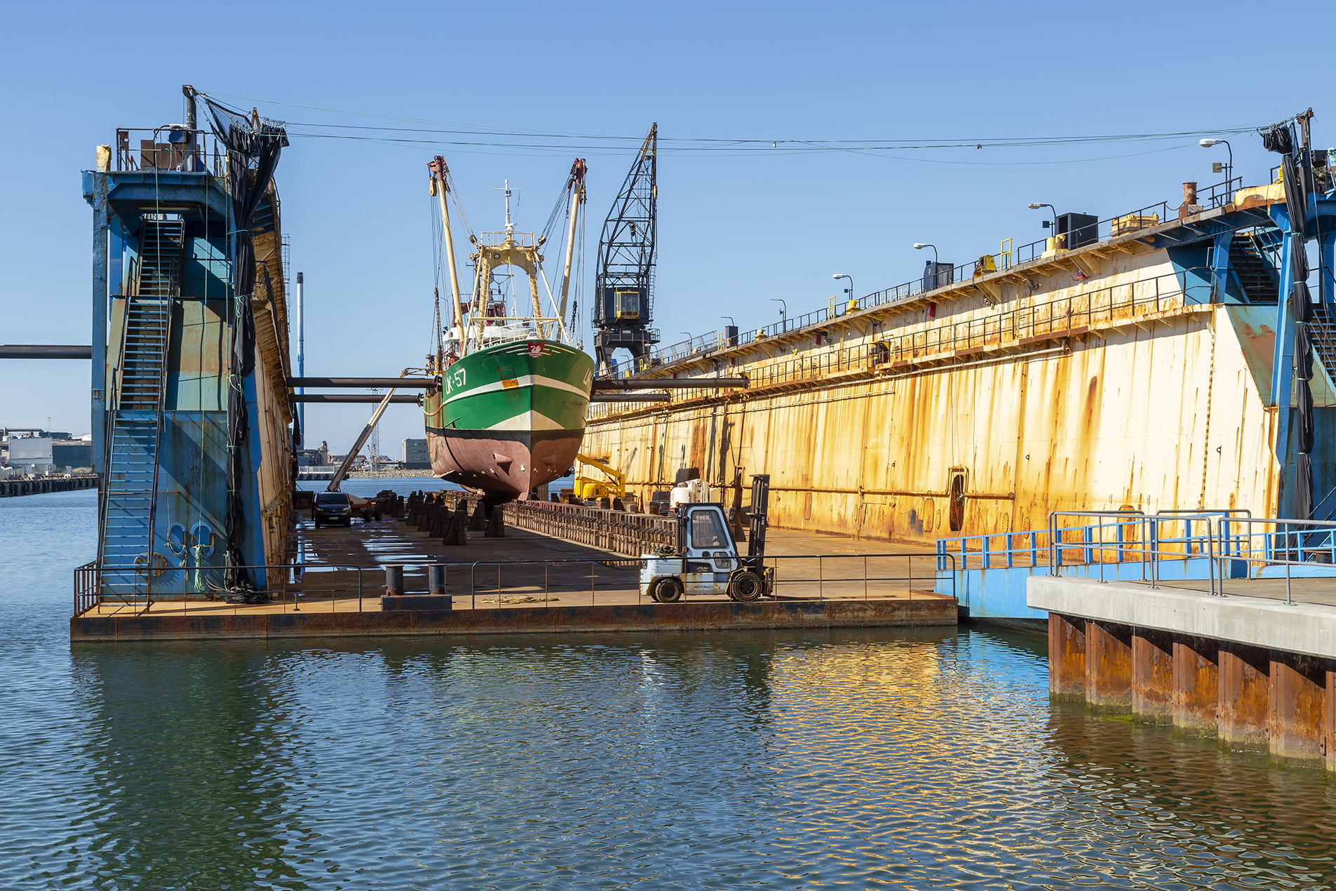 Flydedok 15A3700 Web