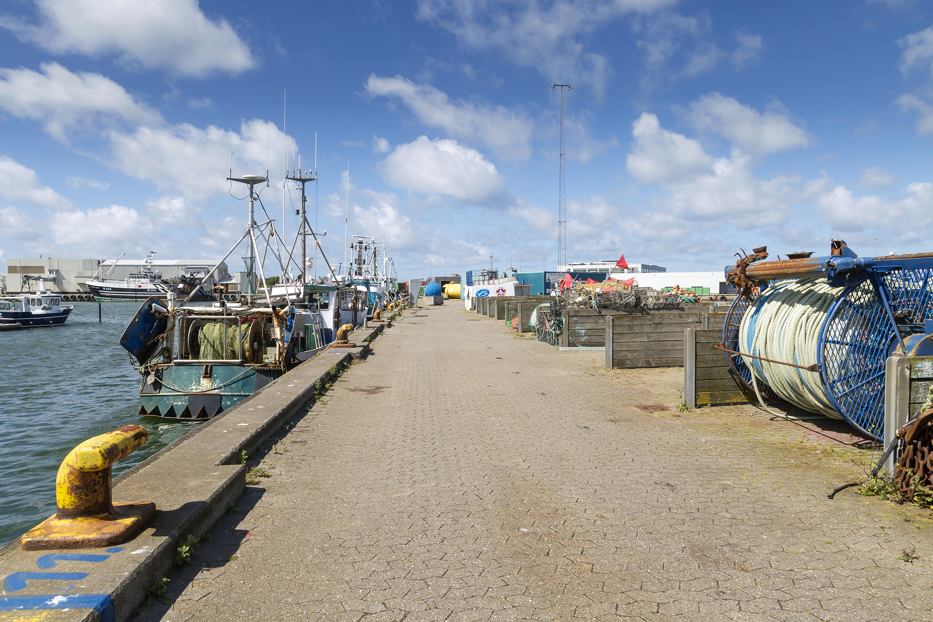 Tvaermole 15A4823 Web